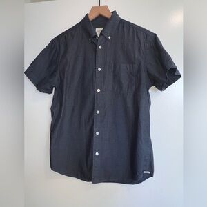 GAP short sleeve button up modern Oxford in moonless night, navy blue size small